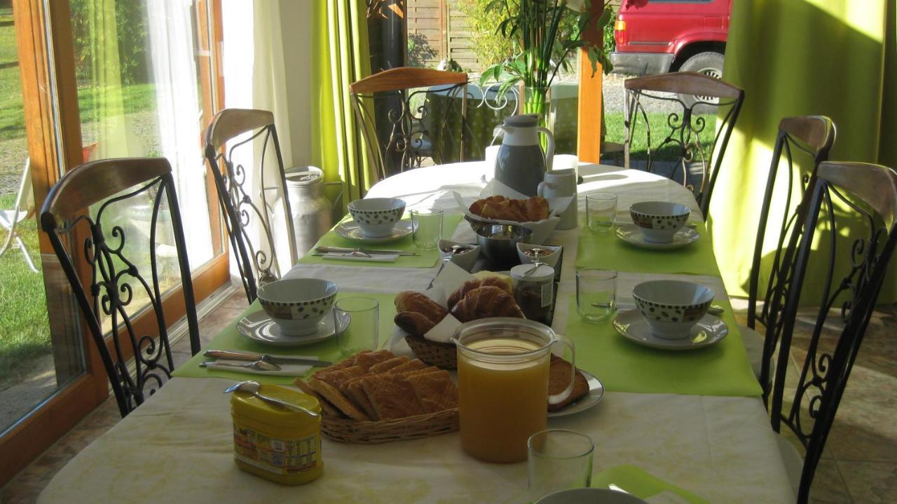 Les Croisettes Bed and Breakfast Le Pin  Exteriör bild